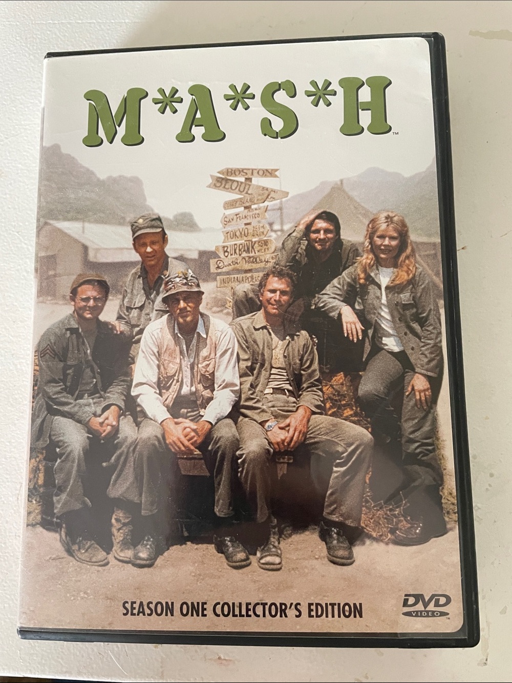 M*A*S*H Season One Collector's Edition DVD - White & Green Cover